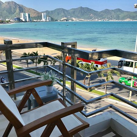 Vivid Seaside Homestay Nha Trang Exterior photo