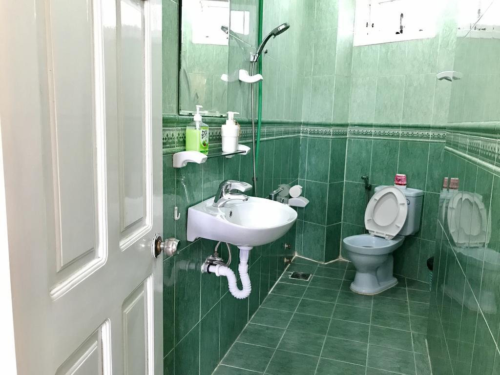 Vivid Seaside Homestay Nha Trang Exterior photo