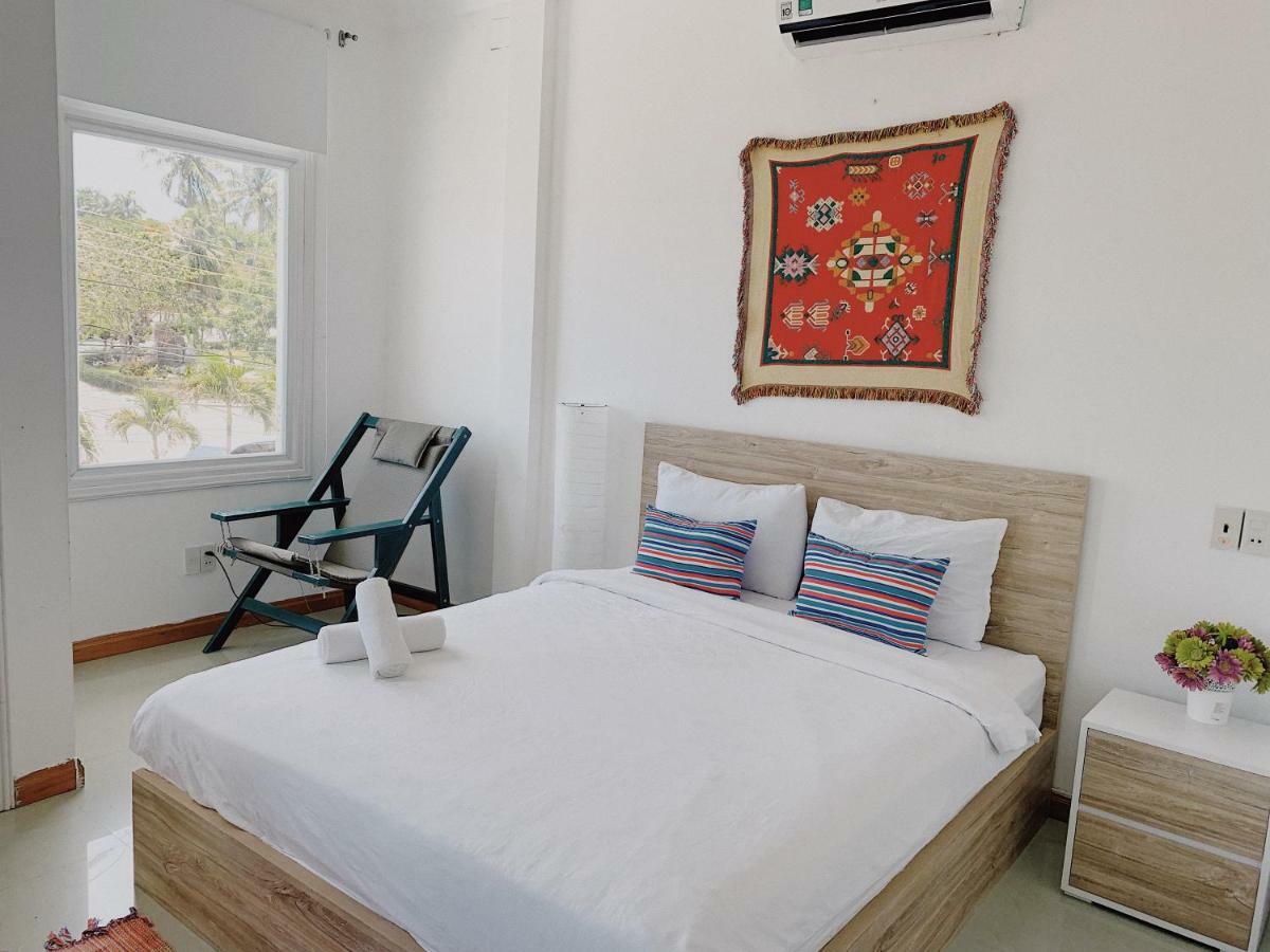 Vivid Seaside Homestay Nha Trang Exterior photo