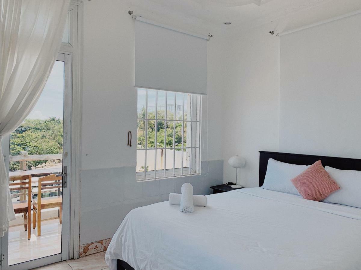 Vivid Seaside Homestay Nha Trang Exterior photo