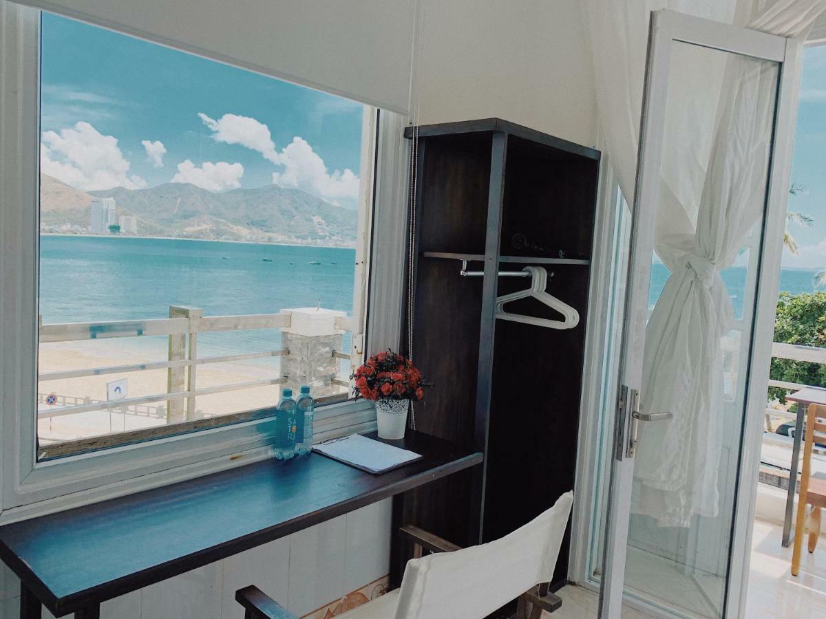 Vivid Seaside Homestay Nha Trang Exterior photo