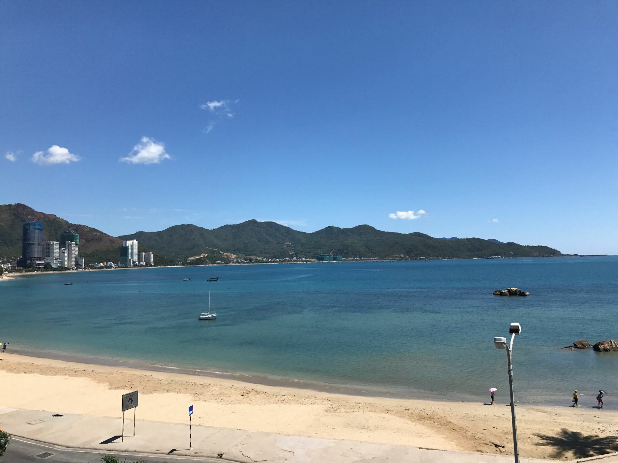 Vivid Seaside Homestay Nha Trang Exterior photo